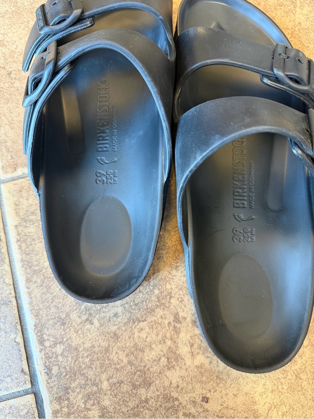 Women’s Birkenstock Arizona Essentials - Picture 3 of 4